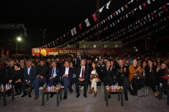 Mezitli Belediyedinin Düzenlediği İstanbuls Girls Orkestrası Konserine Katılımımız.-03