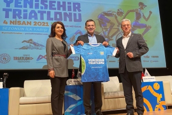 Yenişehir Belediyemizin katkılarıyla gerçekleşecek olan Yenişehir Triatlonu Lansmanına katıldık.